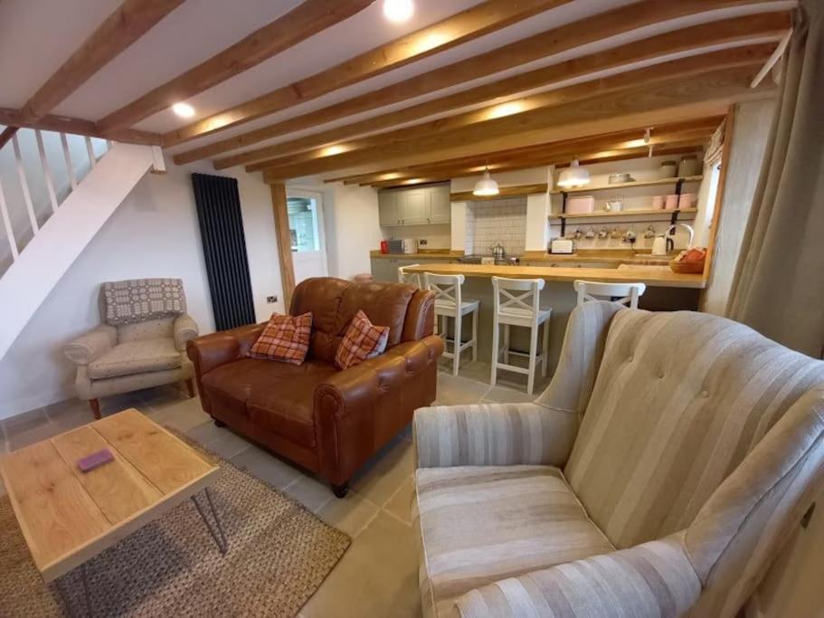 Cosy 2 Bed Cottage Between Snowdonia And The Sea Llandegai Buitenkant foto