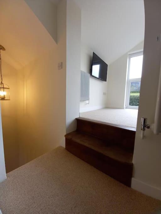 Cosy 2 Bed Cottage Between Snowdonia And The Sea Llandegai Buitenkant foto