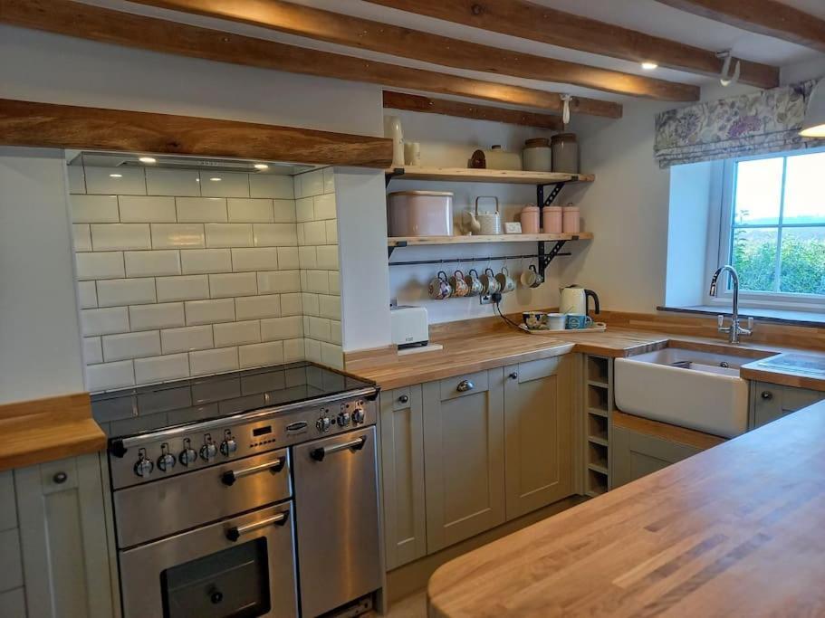 Cosy 2 Bed Cottage Between Snowdonia And The Sea Llandegai Buitenkant foto